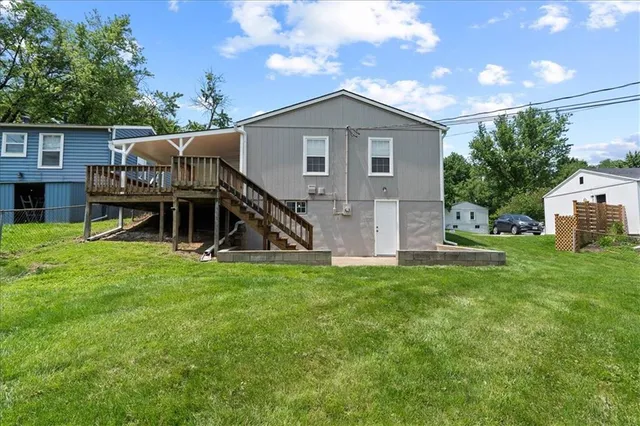 $215,000 | 307 East 3 Drive South, Independence, MO 64050