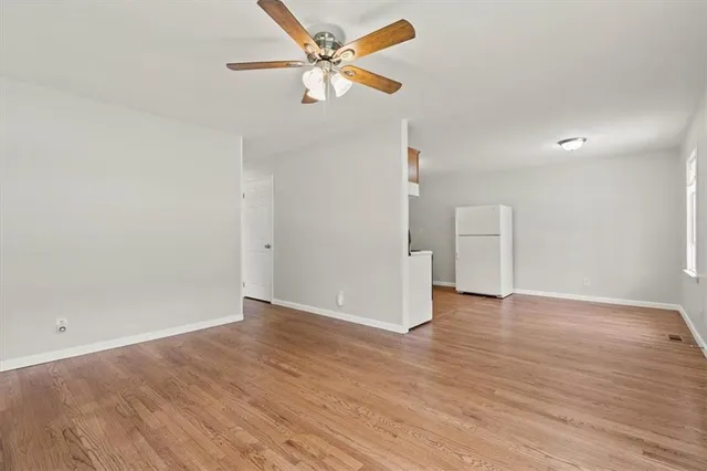 $215,000 | 307 East 3 Drive South, Independence, MO 64050