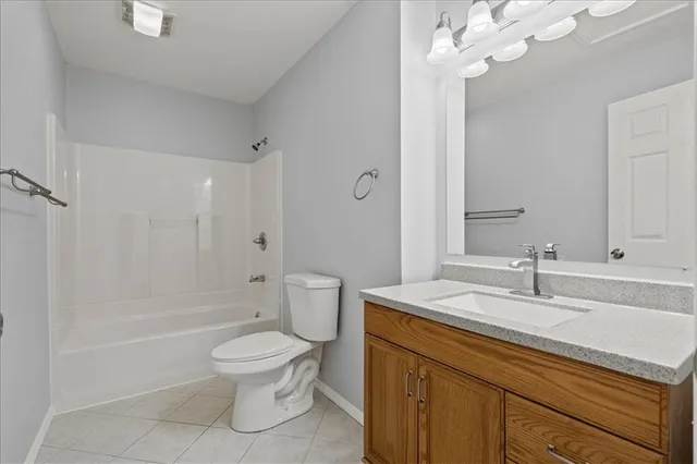 $215,000 | 307 East 3 Drive South, Independence, MO 64050