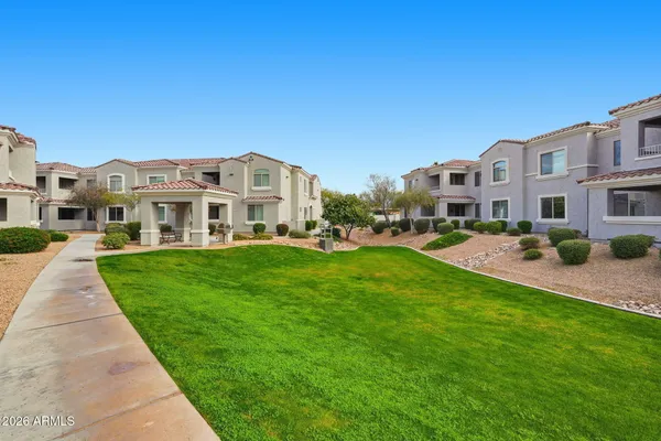 $359,980 | 900 South Canal Drive, Unit 211, Chandler, AZ 85225