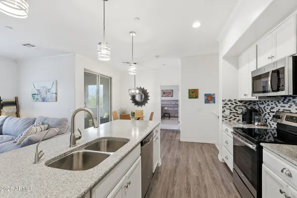 $359,980 | 900 South Canal Drive, Unit 211, Chandler, AZ 85225