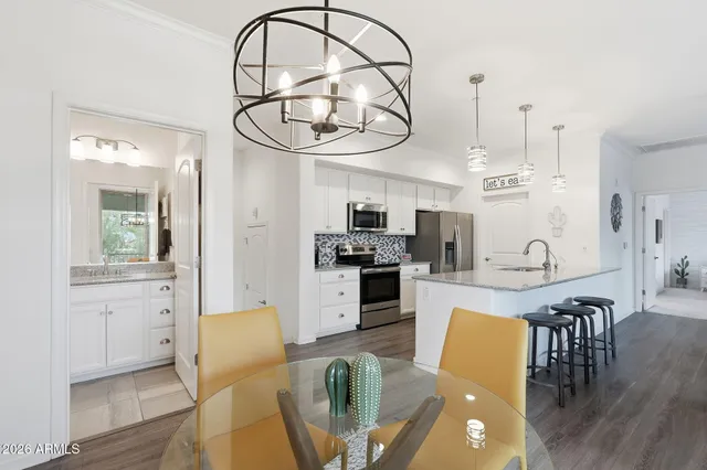 $359,999 | 900 South Canal Drive, Unit 211, Chandler, AZ 85225