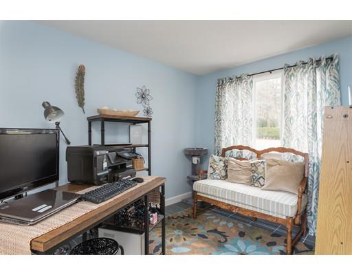 22 Brooklawn Road Wilbraham, MA 01095 - Photo 9 of 28 Gallery Image 9