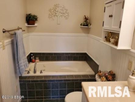 17701 East Angling Road Mount Vernon, IL 62864 - Photo 36 of 50 Gallery Image 36