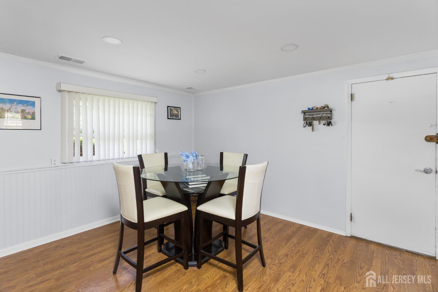 7 Vauxhall Road East Brunswick, NJ 08816 - Photo 19 of 38