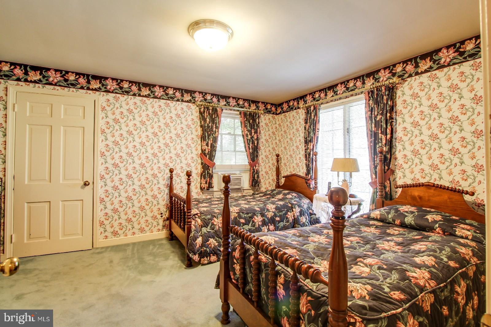 1290 Woodland Road York, PA 17403 - Photo 14 of 28 Gallery Image 14