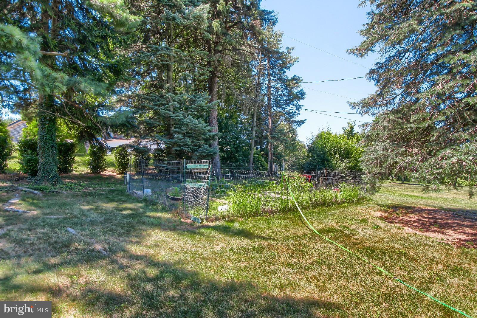 1290 Woodland Road York, PA 17403 - Photo 23 of 28 Gallery Image 23