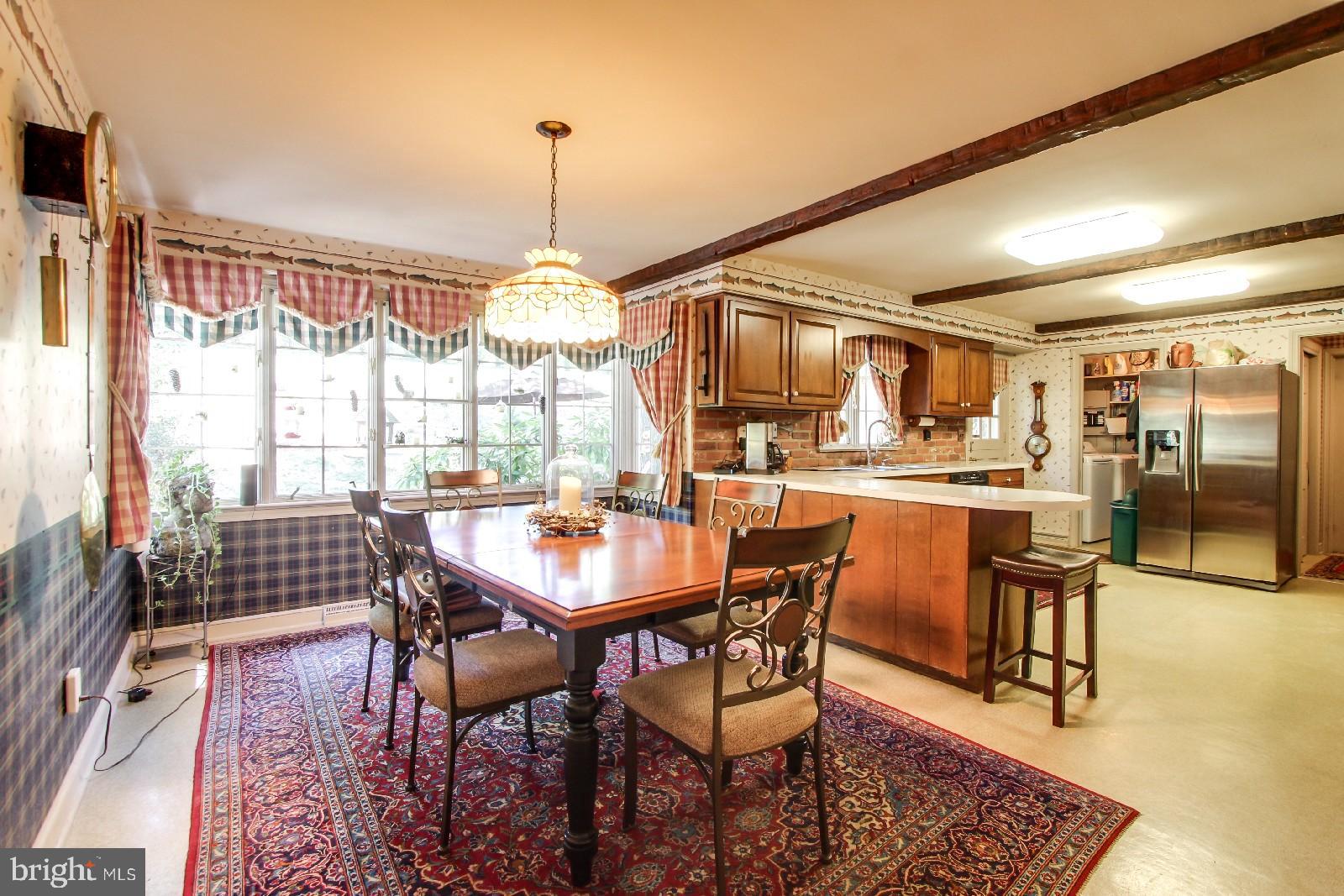 1290 Woodland Road York, PA 17403 - Photo 7 of 28 Gallery Image 7