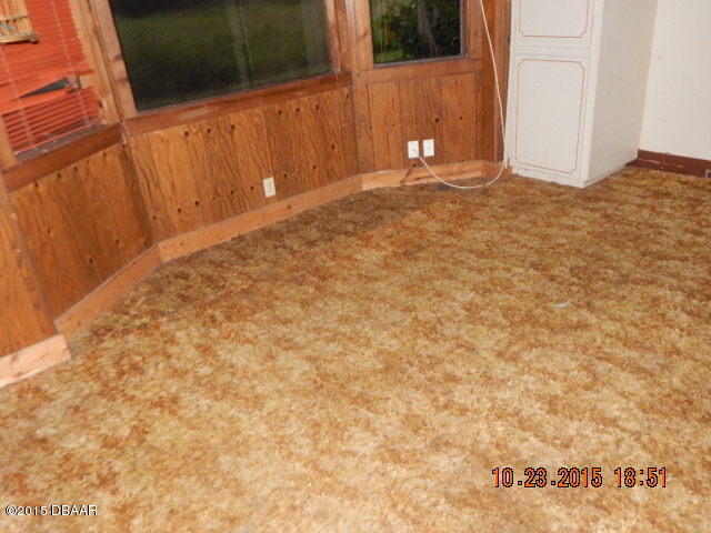 174 Poinciana Road Edgewater, FL 32141 - Photo 4 of 8 2015-10-23 18.51.04