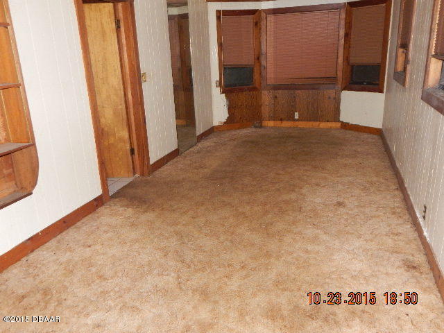 174 Poinciana Road Edgewater, FL 32141 - Photo 6 of 8 2015-10-23 18.50.09