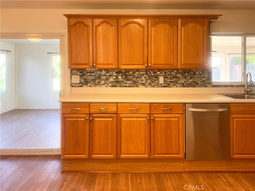 23966 Decorah Road Diamond Bar, CA 91765 - Photo 2 of 31 kitchen