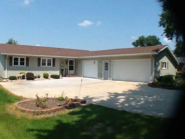 3308 River Road Kankakee, IL 60901 - Photo 1 of 20