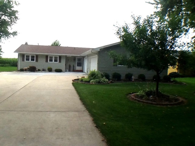 3308 River Road Kankakee, IL 60901 - Photo 2 of 20