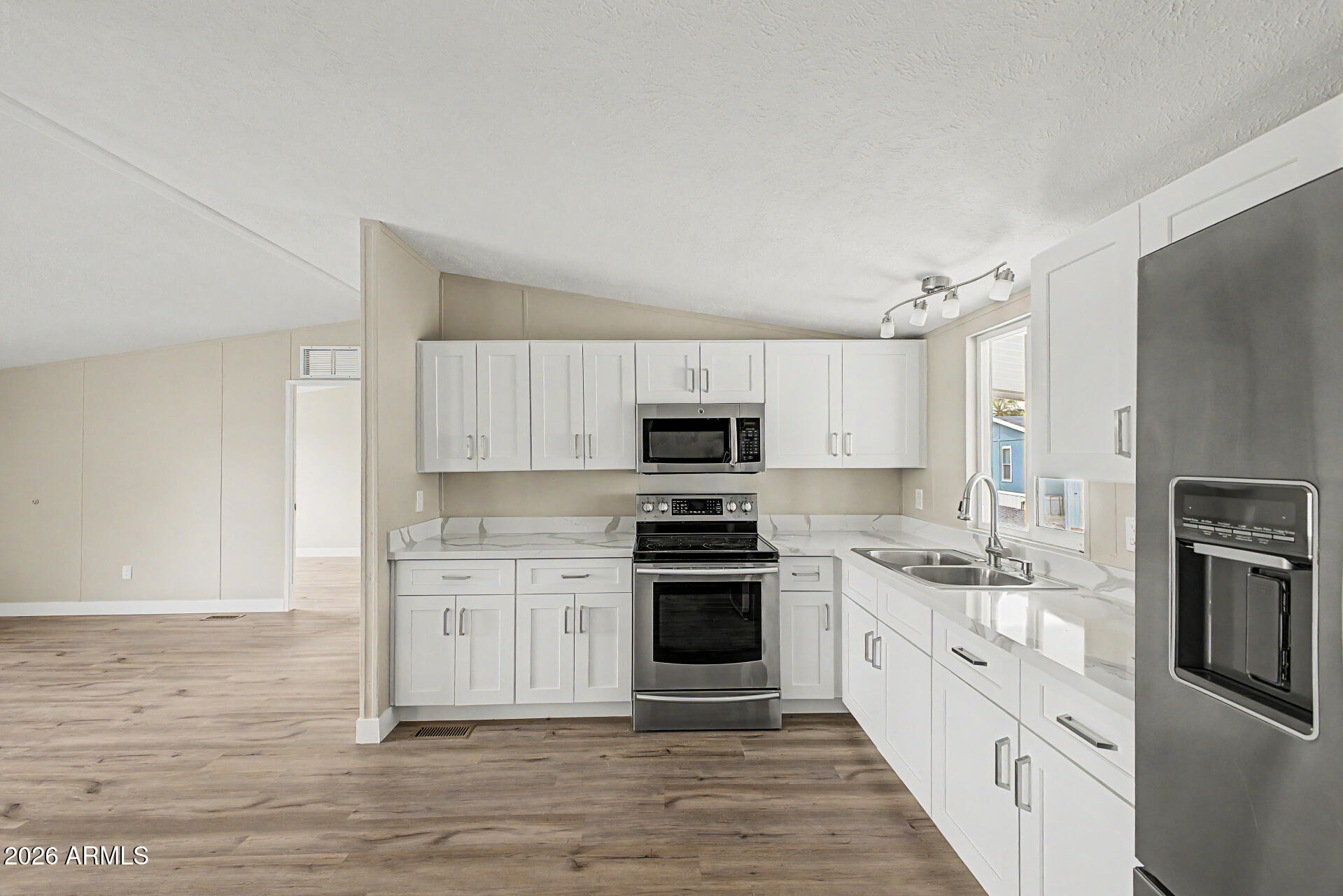2000 South Apache Road, Unit 220 Buckeye, AZ 85326 - Photo 13 of 24 09 - Apache