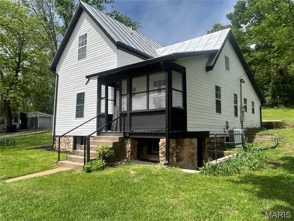 $289,000 | 621 West Osage Street, Pacific, MO 63069