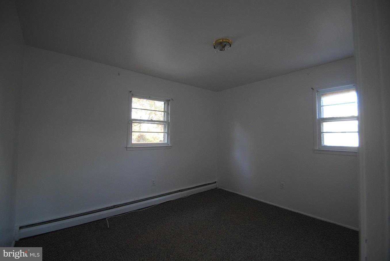 15111 Alaska Road Woodbridge, VA 22191 - Photo 9 of 18 Bedroom (Master)