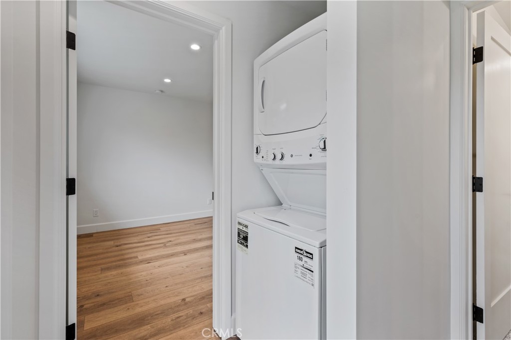 60 Ranchview Road, Unit 1/2 Rolling Hills Estates, CA 90274 - Photo 11 of 21 a utility room with dryer and washer