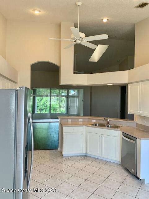 568 Renaissance Avenue Melbourne, FL 32940 - Photo 19 of 47 kitchen sink 3