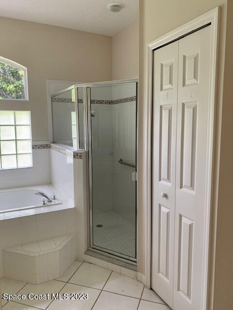 568 Renaissance Avenue Melbourne, FL 32940 - Photo 30 of 47 master shower