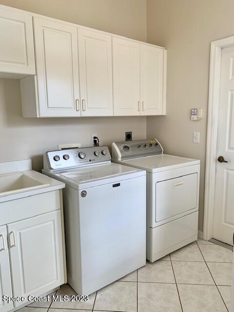 568 Renaissance Avenue Melbourne, FL 32940 - Photo 41 of 47 laundry room 2