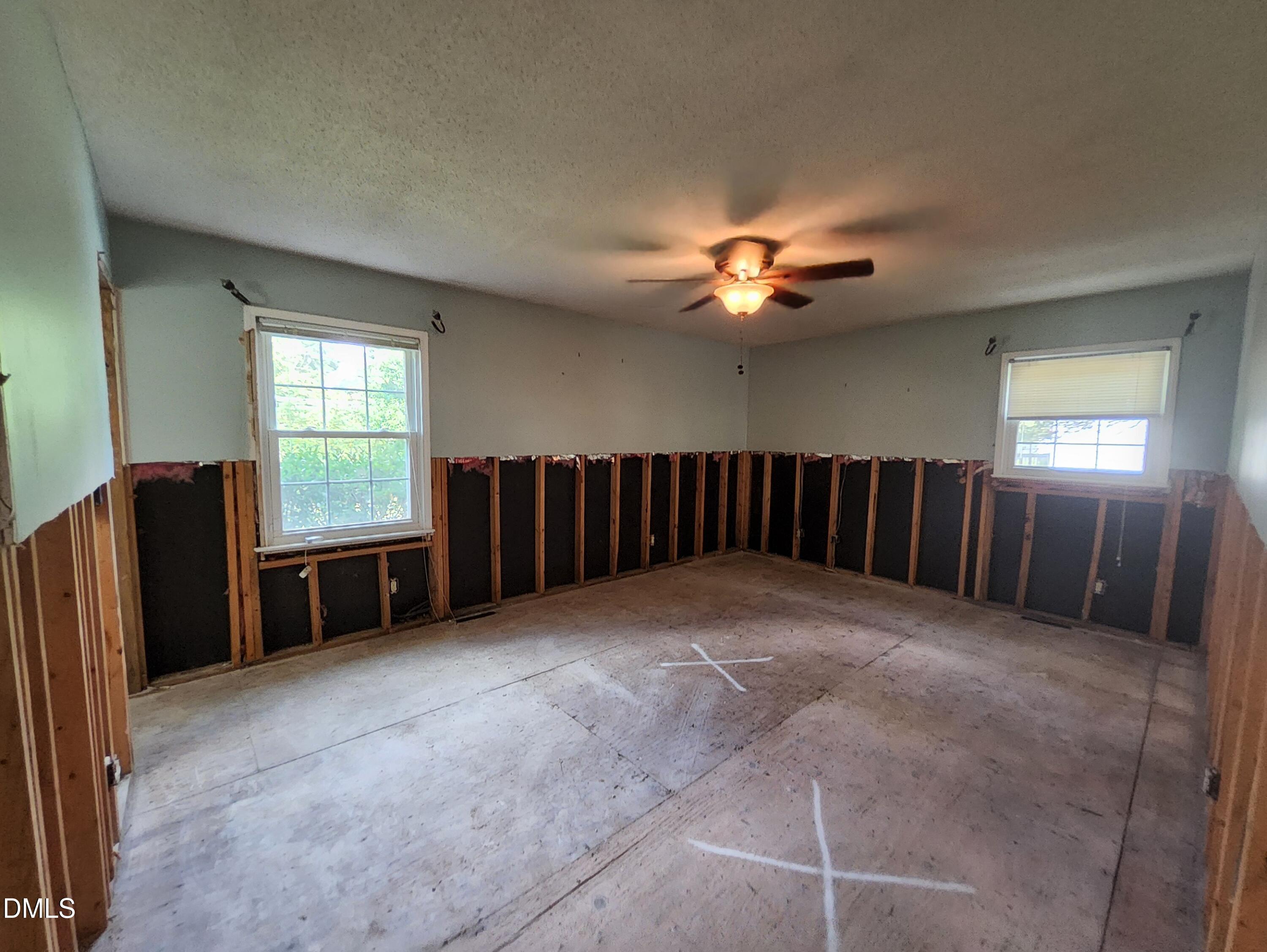 329 Rippling Stream Road Durham, NC 27704 - Photo 31 of 44 Primary bedroom