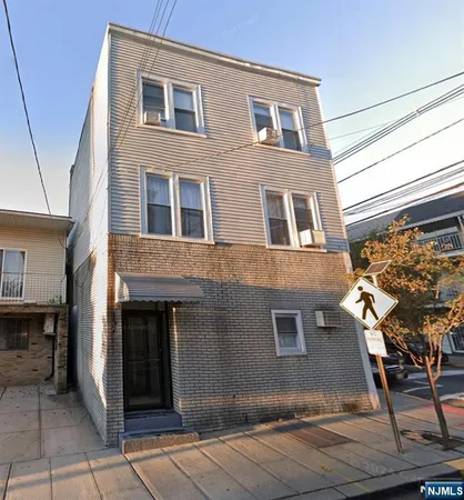 $3,000 | 137 41st Street, Union City, NJ 07087