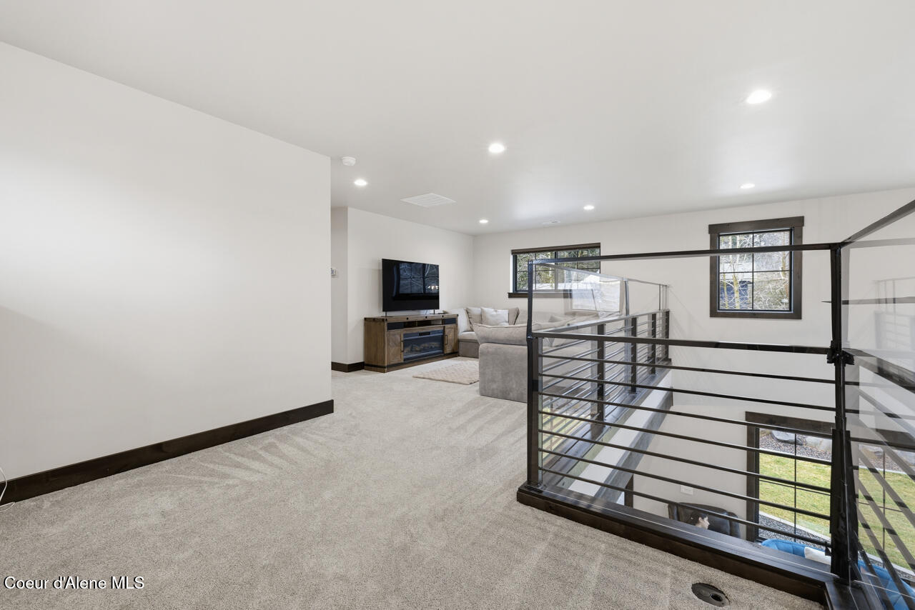 11925 North Rocking R Road Hayden, ID 83835 - Photo 40 of 91 Interior