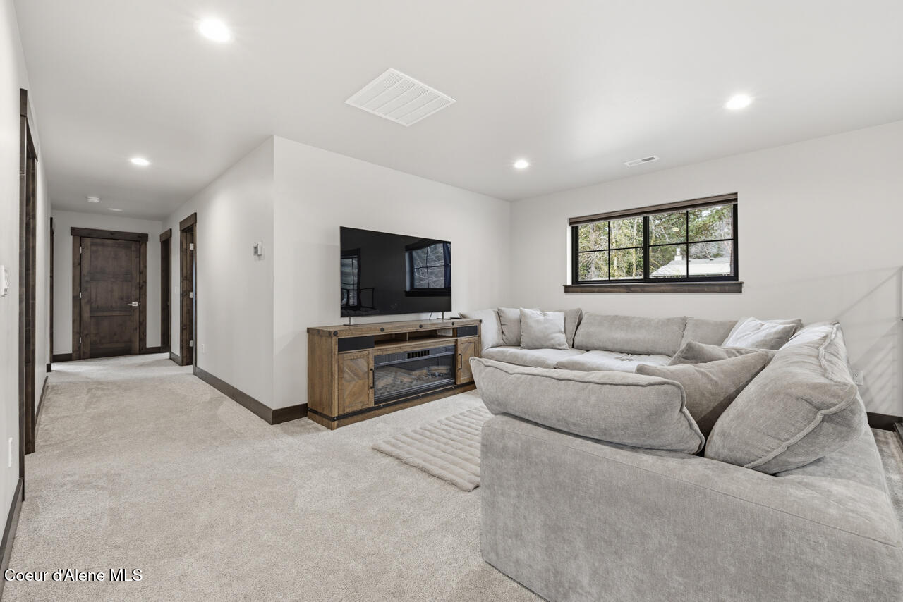 11925 North Rocking R Road Hayden, ID 83835 - Photo 41 of 91 Interior