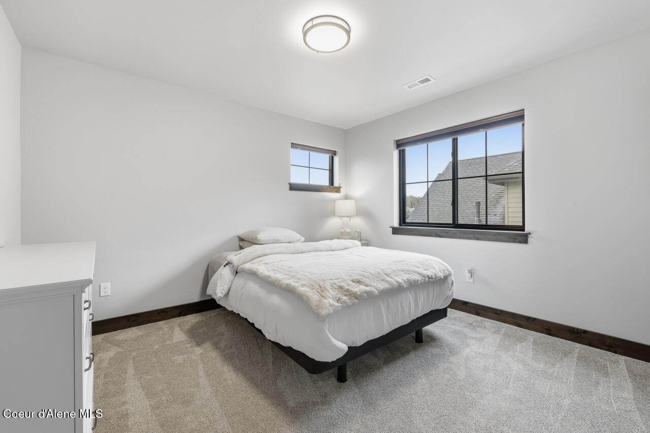 11925 North Rocking R Road Hayden, ID 83835 - Photo 53 of 91 Bedroom