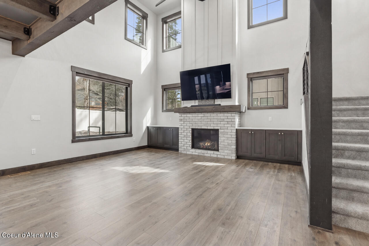 11925 North Rocking R Road Hayden, ID 83835 - Photo 6 of 91 Living Room