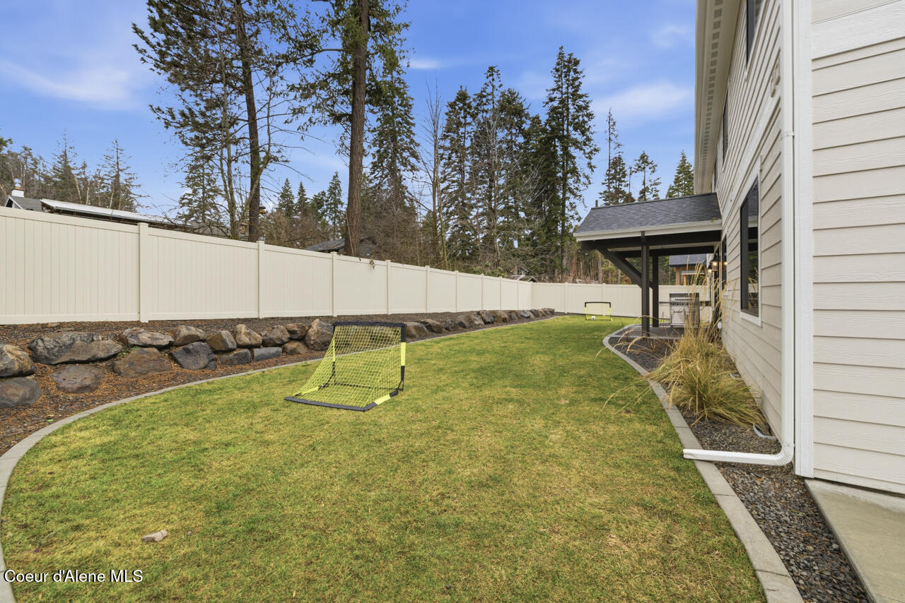 11925 North Rocking R Road Hayden, ID 83835 - Photo 77 of 91 Backyard