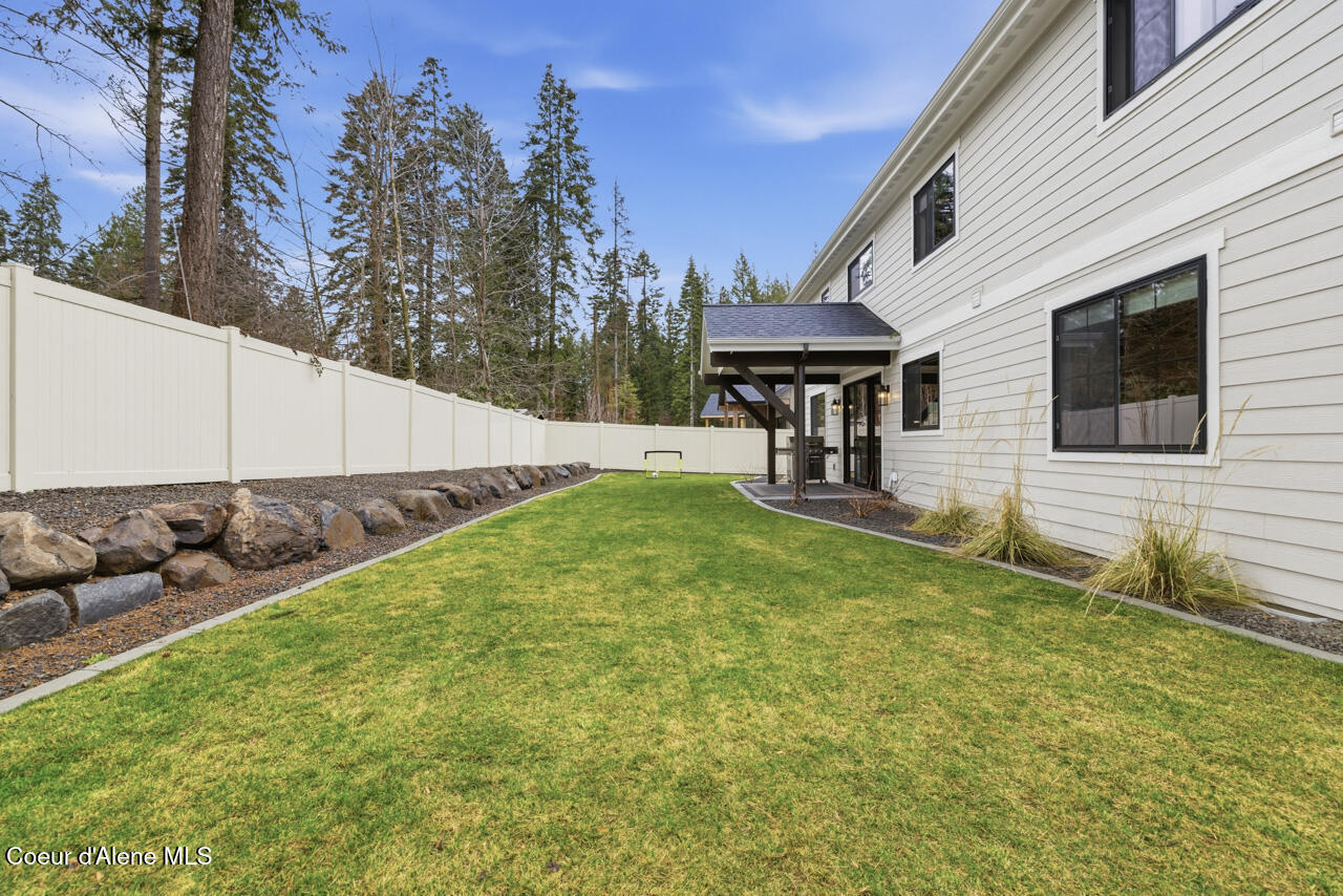 11925 North Rocking R Road Hayden, ID 83835 - Photo 78 of 91 Backyard
