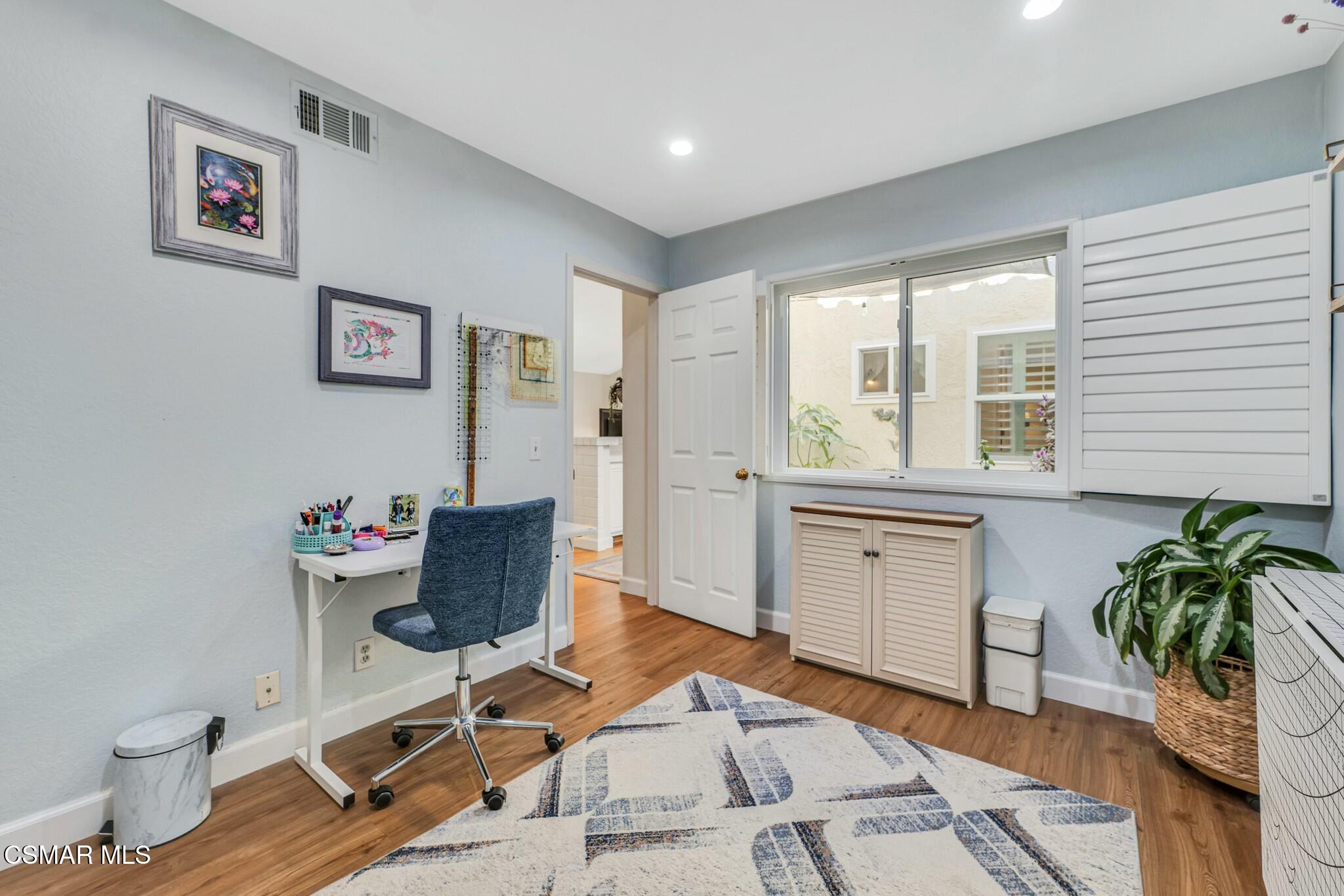 733 Congressional Road Simi Valley, CA 93065 - Photo 20 of 37 Bedroom 2