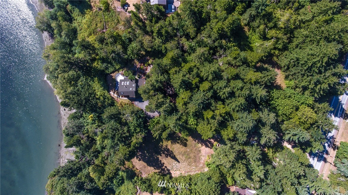 14119 Gibralter Road Anacortes, WA 98221 - Photo 2 of 22 Gallery Image 2