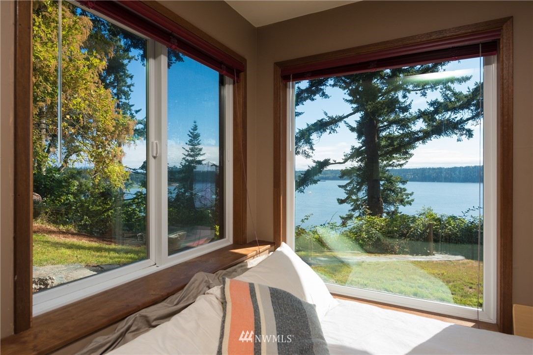 14119 Gibralter Road Anacortes, WA 98221 - Photo 18 of 22 Gallery Image 18