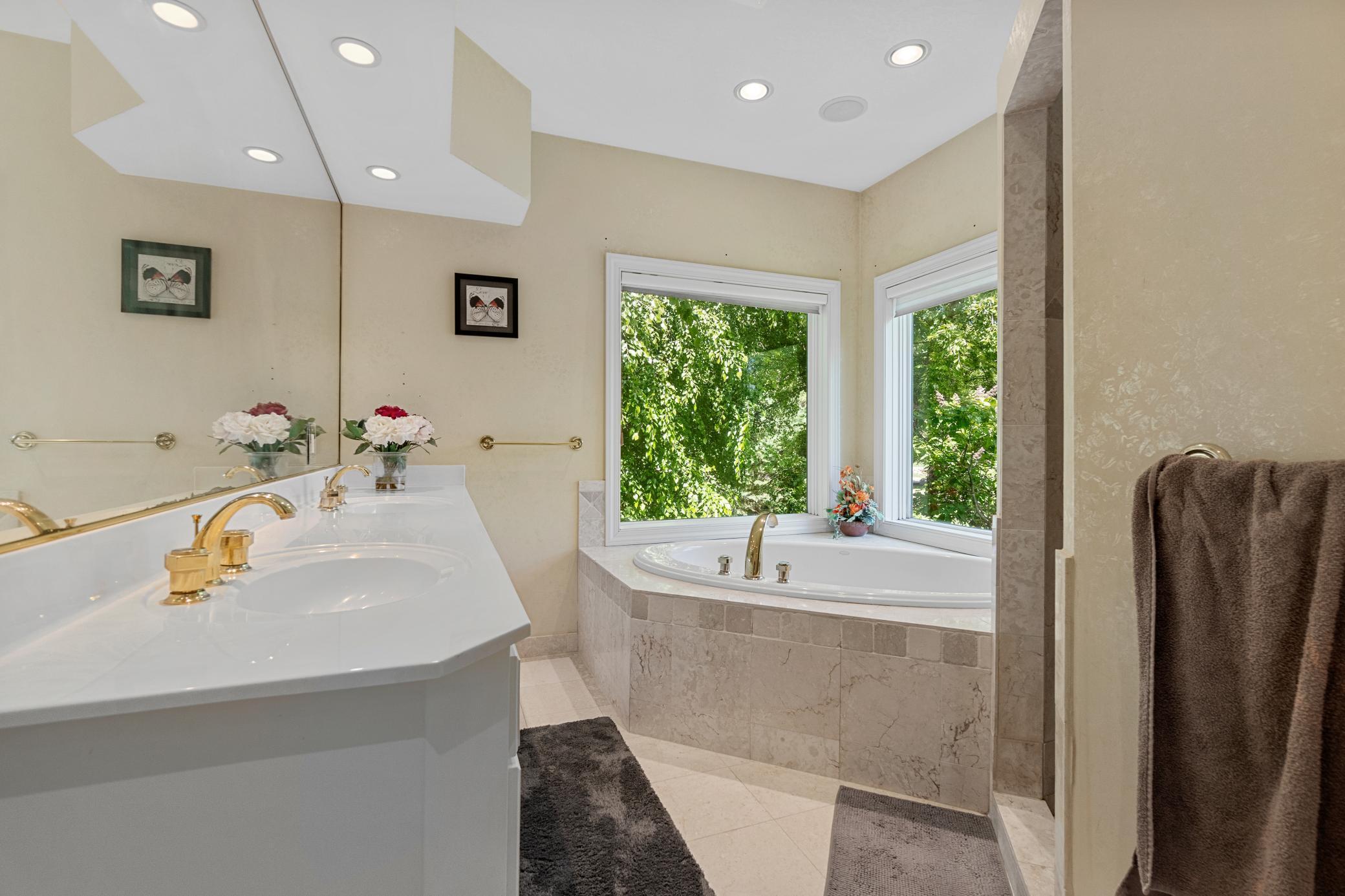 2888 Forest Ridge Chaska, MN 55318 - Photo 19 of 48