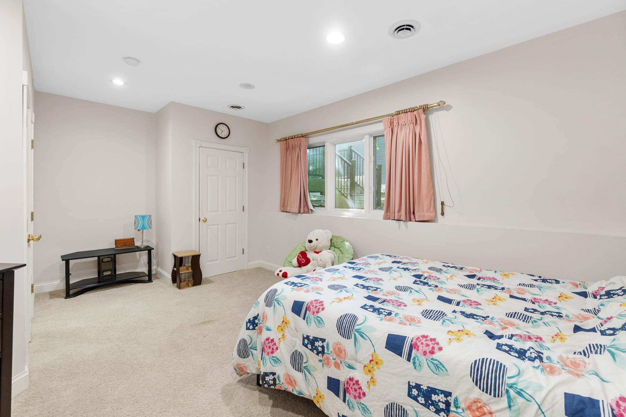 2888 Forest Ridge Chaska, MN 55318 - Photo 38 of 48