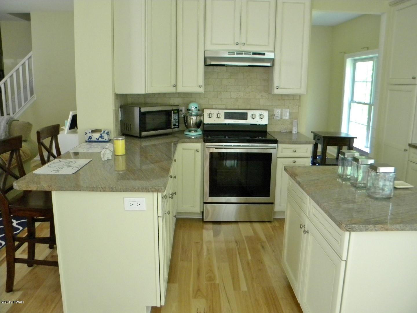 292 Deer Run Road Hawley, PA 18428 - Photo 13 of 51