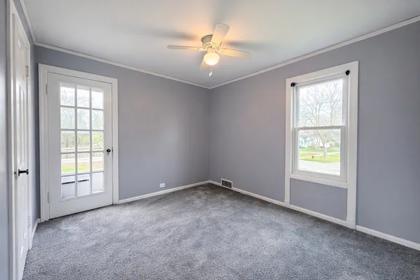$350,000 | 400 Lindley Road, Westmont, IL 60559