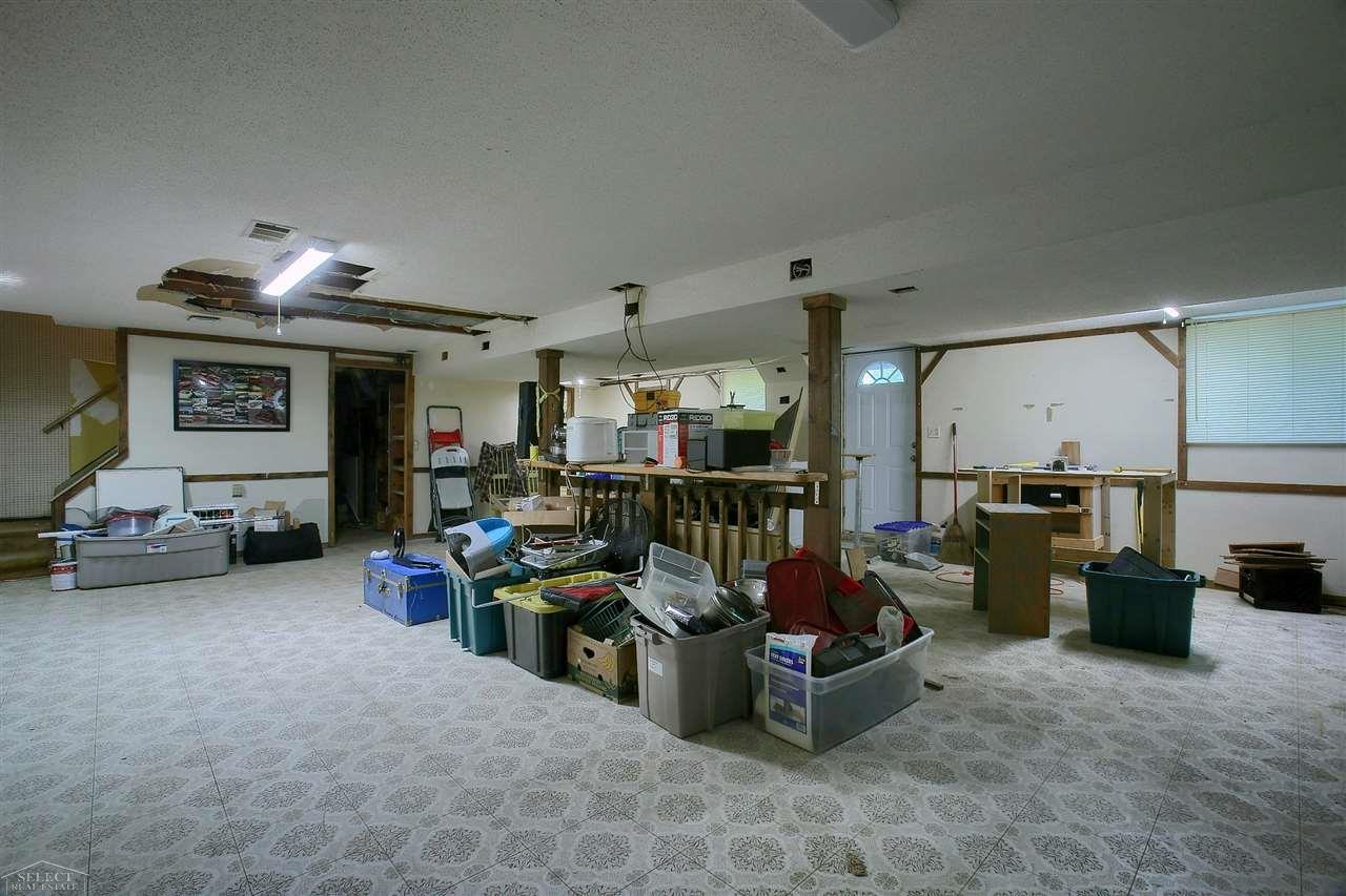 53853 Mound Road Utica, MI 48316 - Photo 26 of 31 50015793-25.JPG