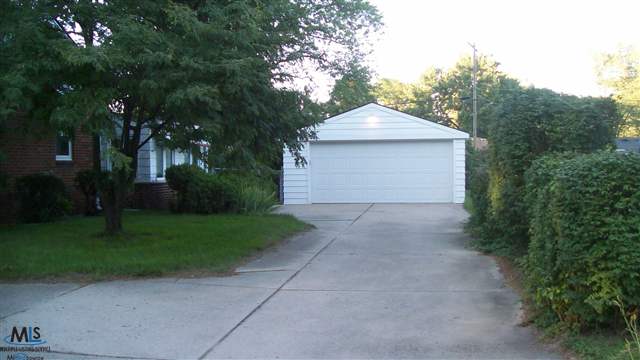 8741 Clinton River Road Sterling Heights, MI 48314 - Photo 4 of 17 31131733-4.JPG