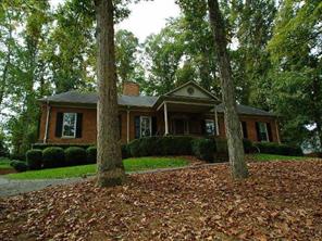 4234 Tottenham Road Charlotte, NC 28226 - Photo 1 of 8 Gallery Image 1