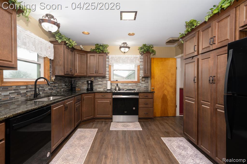 2890 Graham Road Imlay City, MI 48444 - Photo 14 of 33