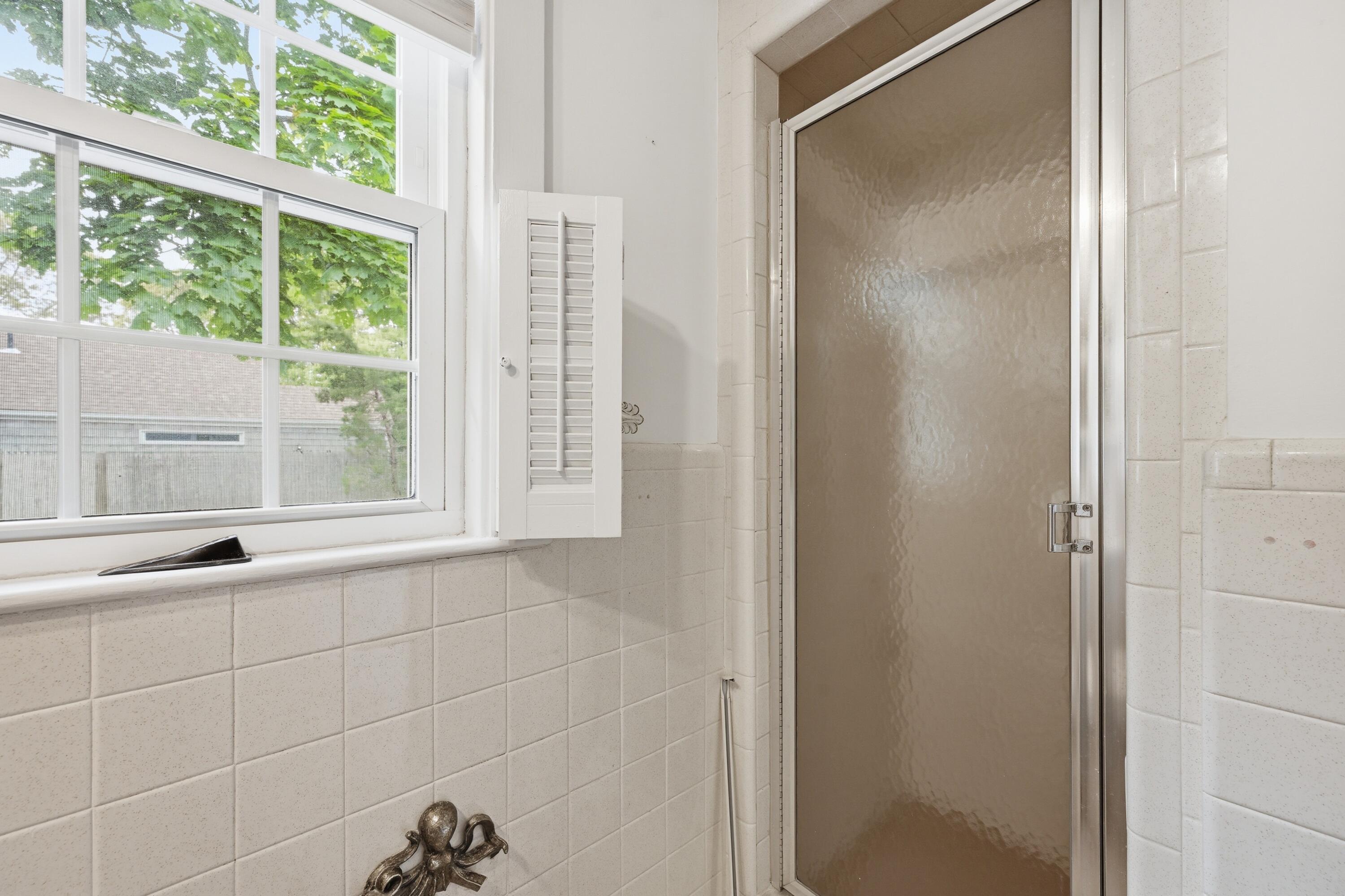 244 Craigville Beach Road Hyannis, MA 02601 - Photo 22 of 38 29_dsc_0050