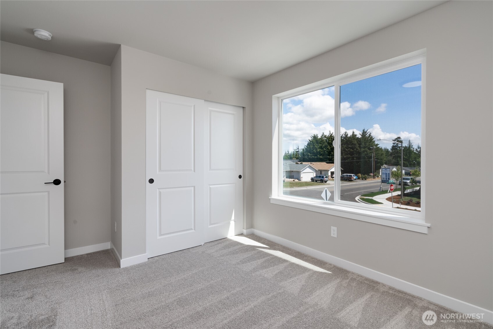 2401 Southwest Ridgeway Drive Oak Harbor, WA 98277 - Photo 7 of 10