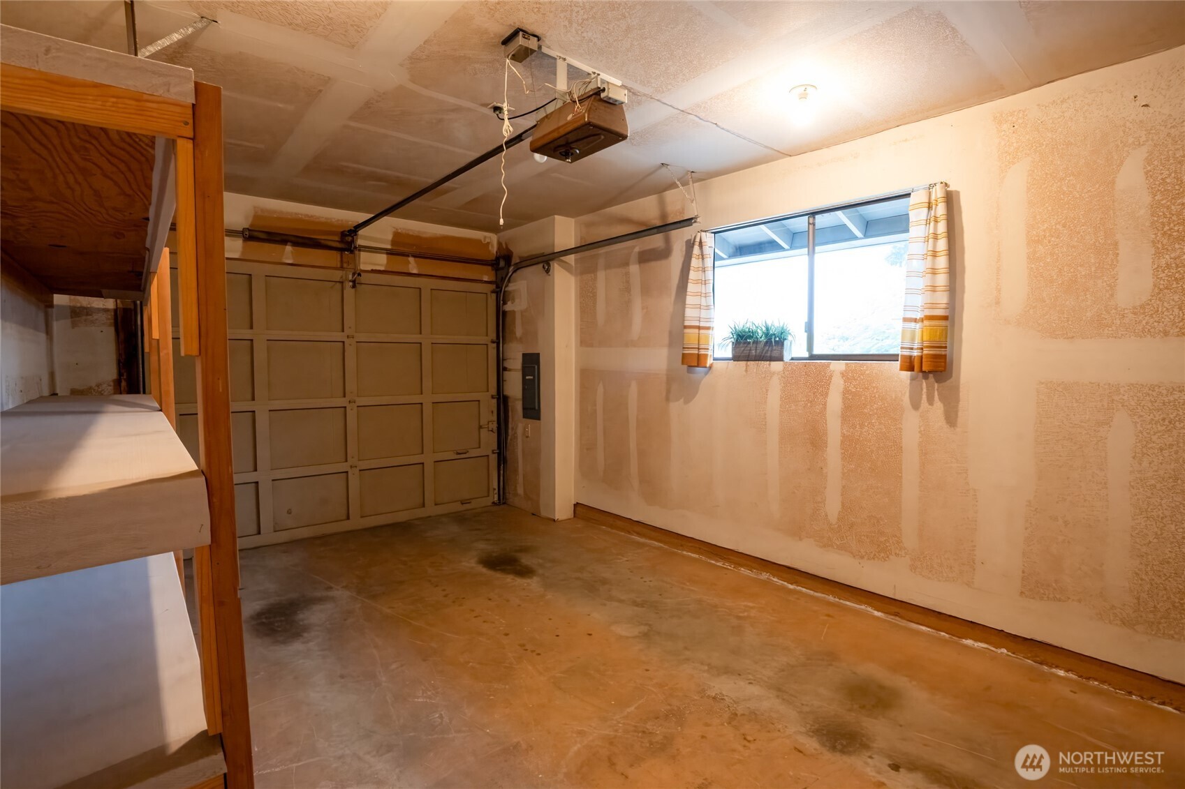 1372 Bel Air Road, Unit 2 Tacoma, WA 98406 - Photo 32 of 40 Gallery Image 32