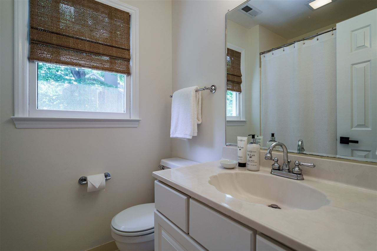 2224 Oxford Road Raleigh, NC 27608 - Photo 16 of 20 Photo 16