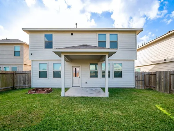 $2,450 | 2303 Altman Trail, Houston, TX 77014