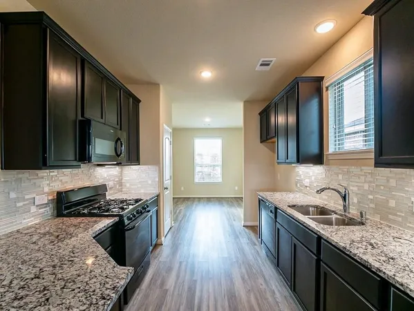 $2,450 | 2303 Altman Trail, Houston, TX 77014