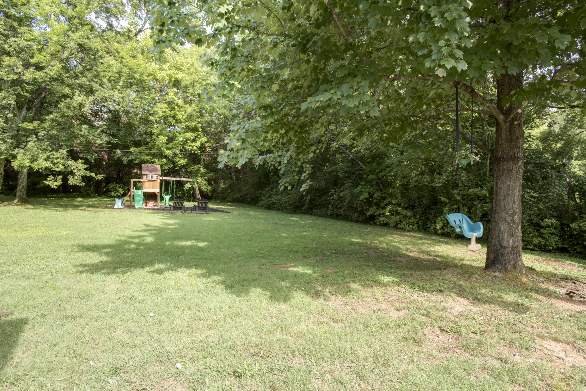 4105 Estes Road Nashville, TN 37215 - Photo 32 of 34 a view of a trees with a yard